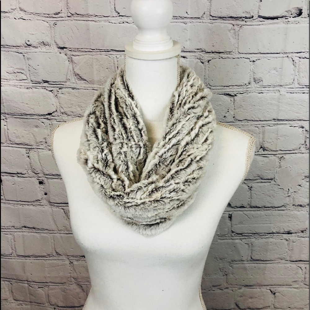 Brown two tone faux fur tube scarf